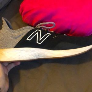 New balance fresh foam Roav Size 8.5 men women 9.5